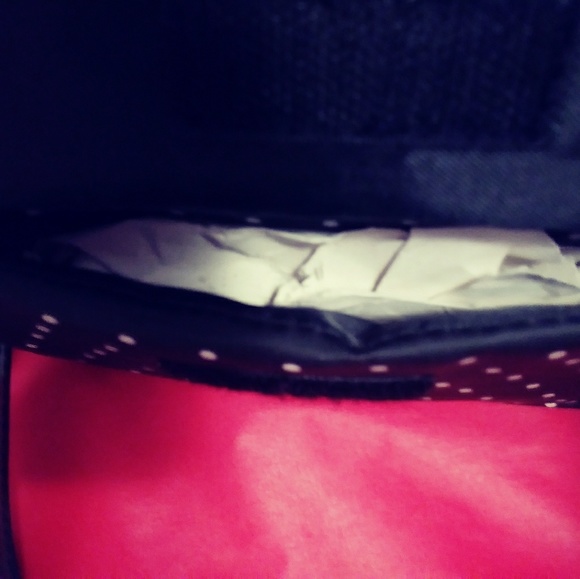 Essentials Case - Picture 7 of 8